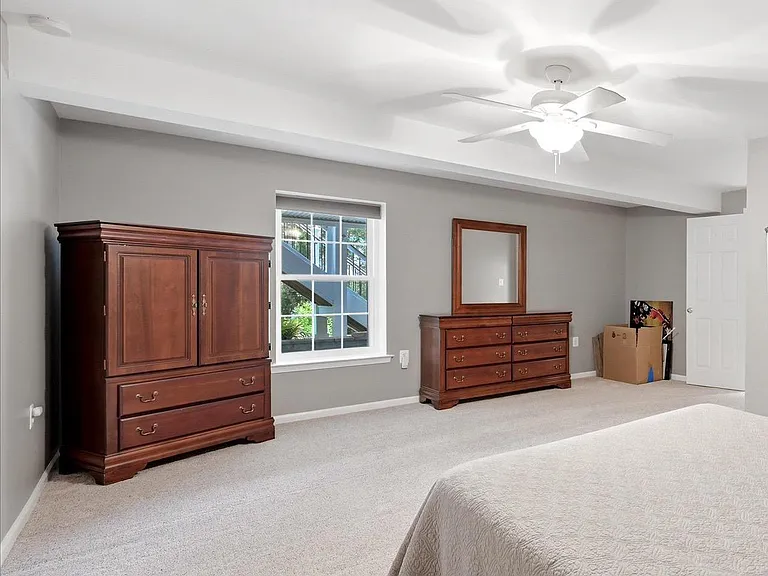 704 Seaton Ct SE — Photo 52
