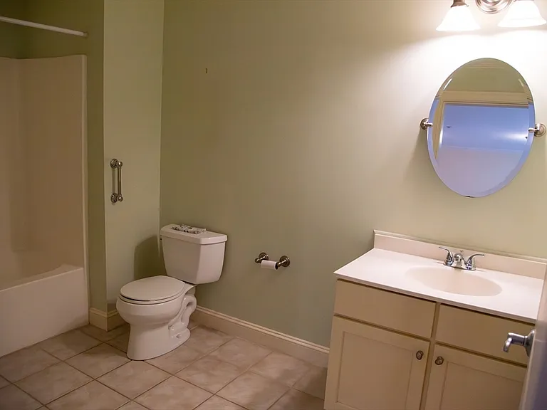 8 Crowninshield St #210 — Photo 20