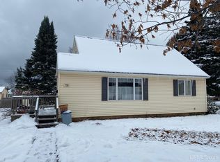 739 Elliott Ave, Ishpeming, MI 49849