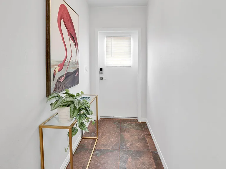 3652 SE 5th Ct — Photo 11