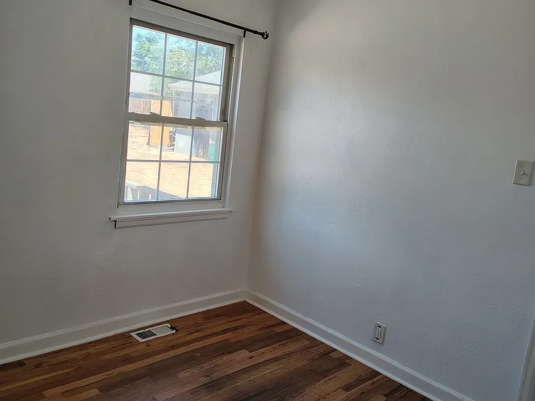 6891 Olive St — Photo 5