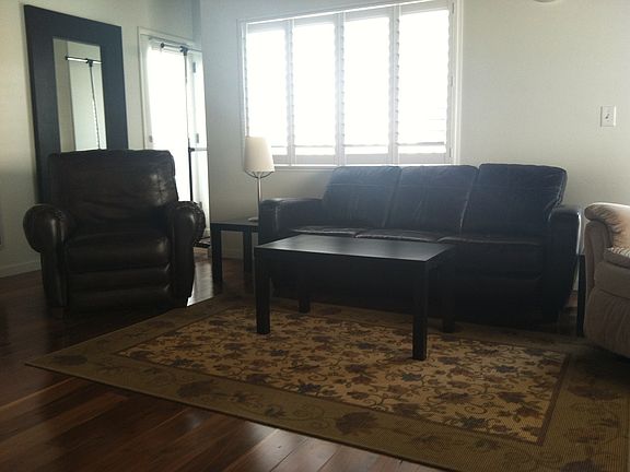 5th image of 4061 Honeycutt St