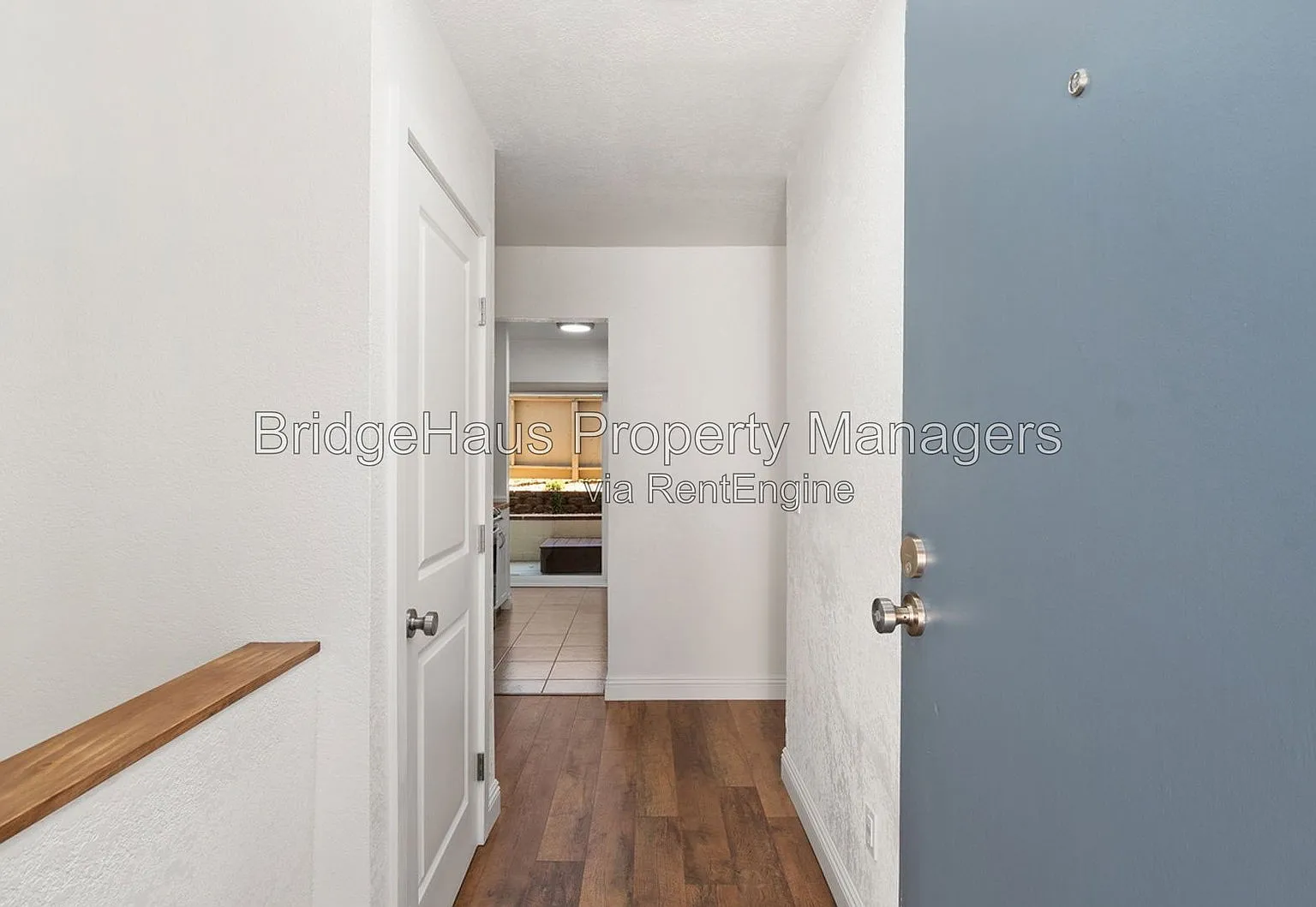 2 bed, 2.0 bath, 915 sqft, $2,650 — Photo 3