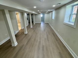 9419 S Saint Lawrence Ave #0DD4E3E94, Chicago, IL 60619
