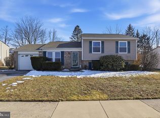 4849 Spring Top Dr, Harrisburg, PA 17111