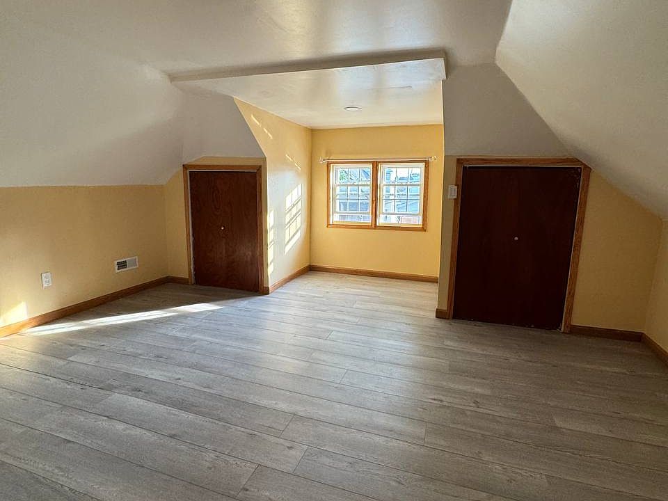 Bed room 1