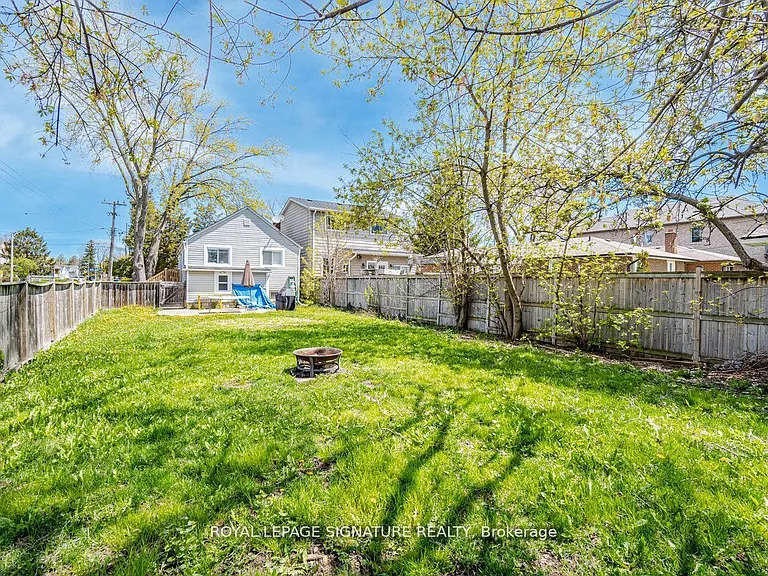 1078 Eastmount Ave #2 — Photo 23