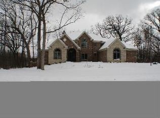 2457 Brentwood Dr, Spring Grove, IL 60081