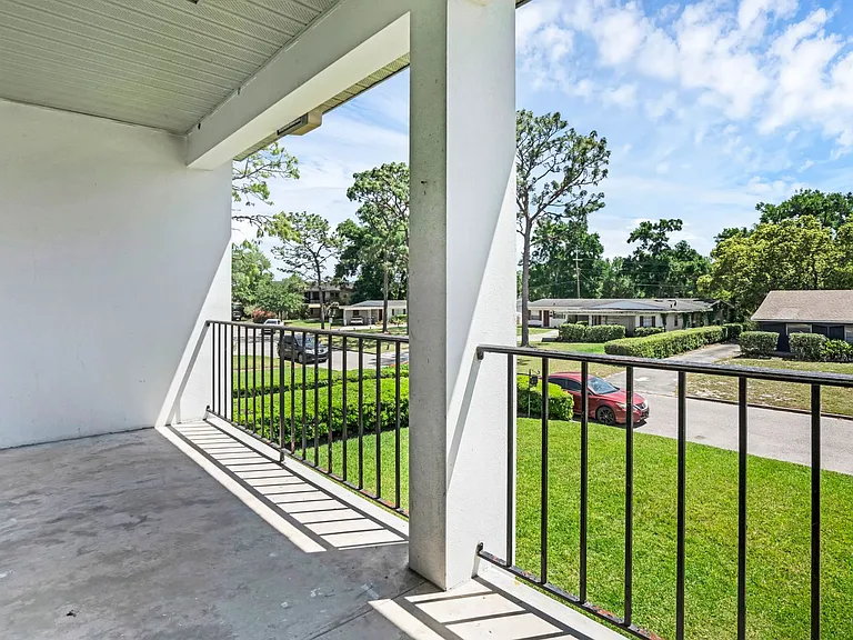 1941 Lanier Ct — Photo 14