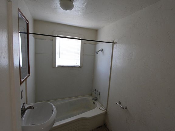 3rd image of 3720 E Monte Vista Dr #A