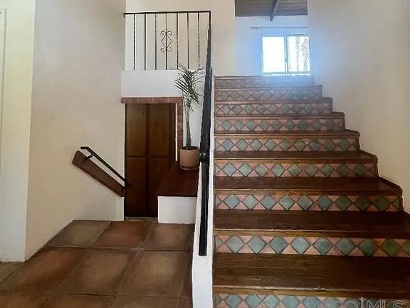2nd image of 624 Schafer Pl