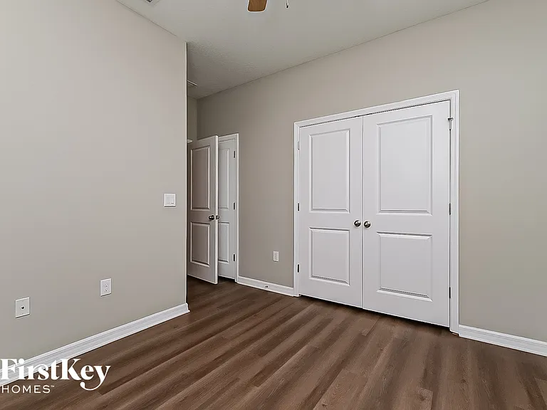 11836 Clare Hill Ave — Photo 11