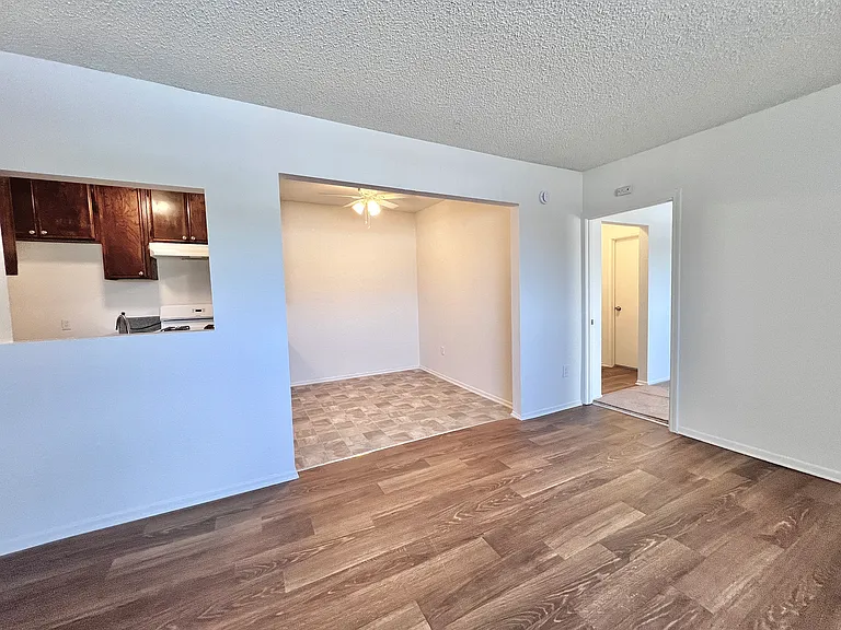 8720 Burnet Ave #21 — Photo 14