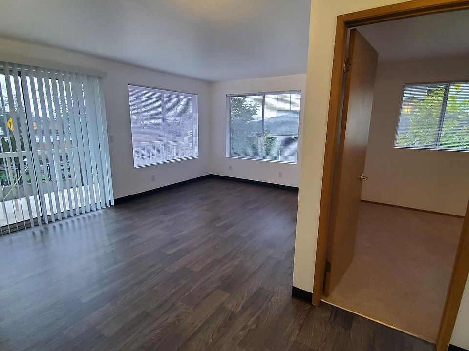 1st image of 3614 Linden Ave N #A0aaeb207