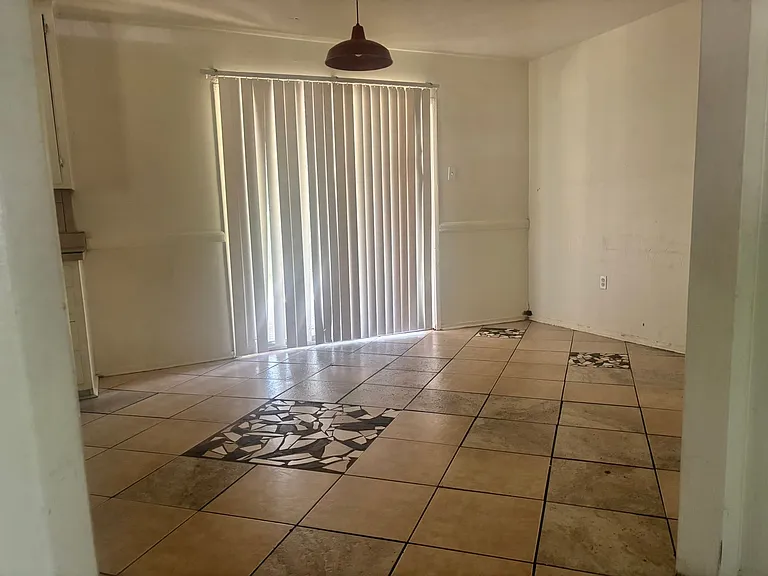 2740 Teresa Dr — Photo 3