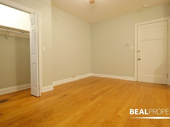 2nd image of 837 W Wolfram St #837104