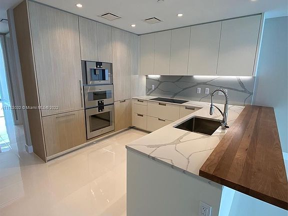 4th image of 15701 Collins Ave #3503