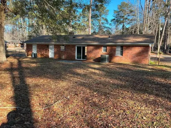 8 Mar Ree Dr, Laurel, MS 39440