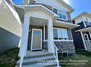 453 Dawson Cir, Chestermere, AB T1X 2R5