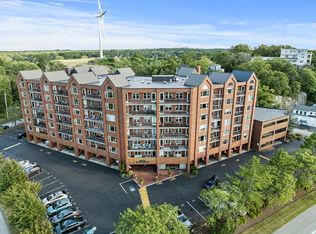 155 George Washington Blvd APT 304, Hull, MA 02045