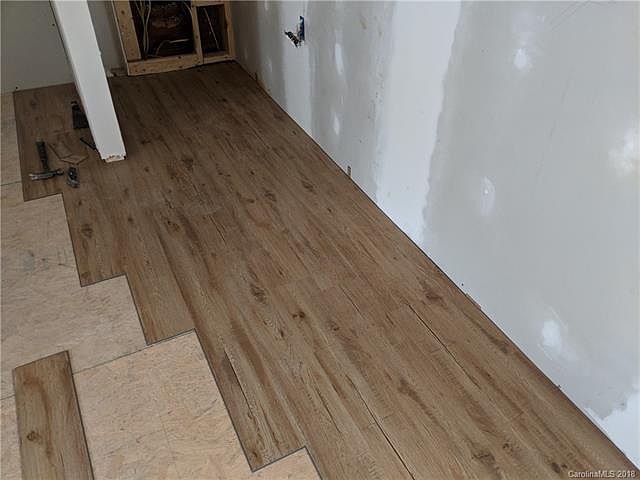 2nd image of 525 Eastwood Dr