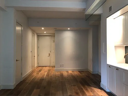 Rented by RELO REDAC INC. | media 14