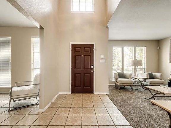 3rd image of 8324 Summer Park Dr