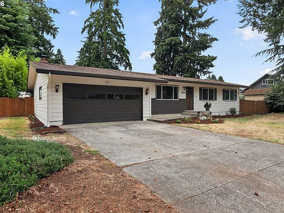 2nd image of 8405 NE 149th Ave