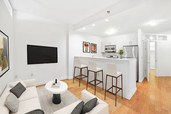 Rented by REAL New York | media 14