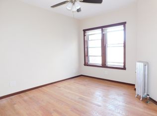 1319 W Touhy Ave #3E, Chicago, IL 60626