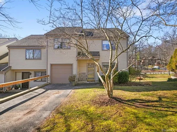103 Hunters Run, Greenburgh, NY 10522
