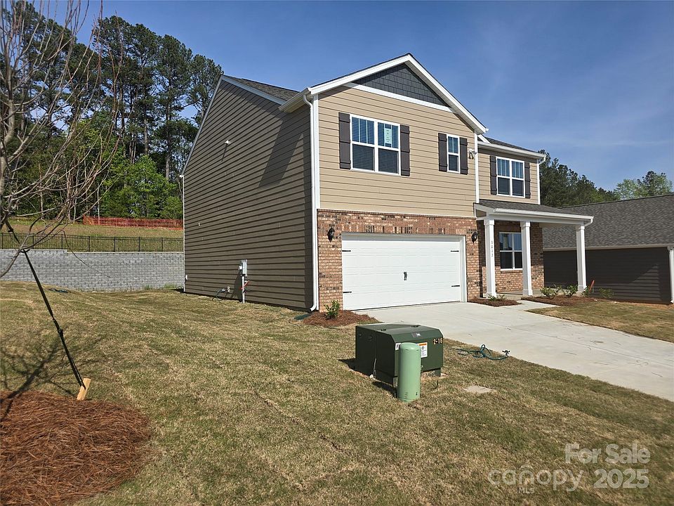 2nd image of 3017 Sassafras Trl