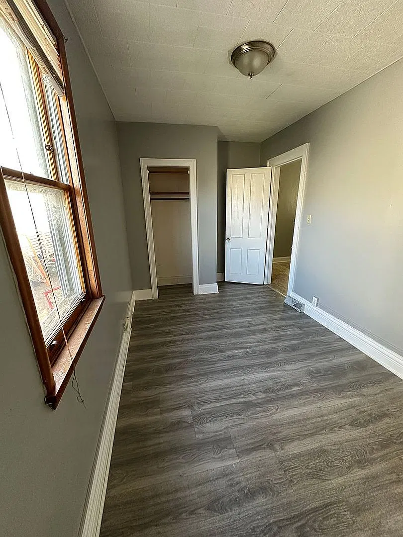 872 West ave — Photo 4