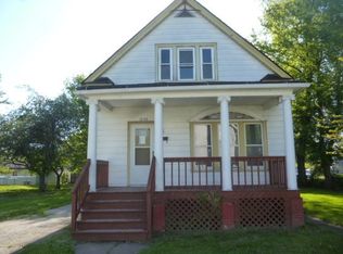 1025 Victoria Ave, North Chicago, IL