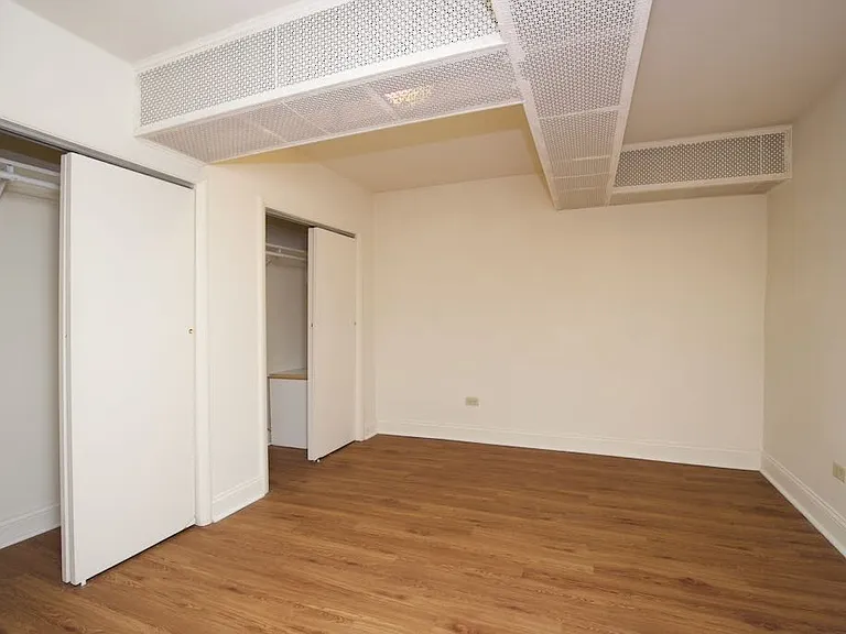 626 W Wellington Ave #RG — Photo 12