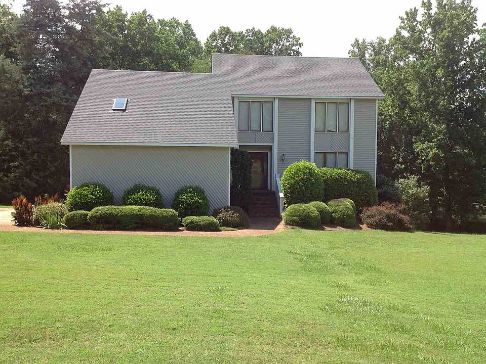 1st image of 829 Shoresbrook Dr