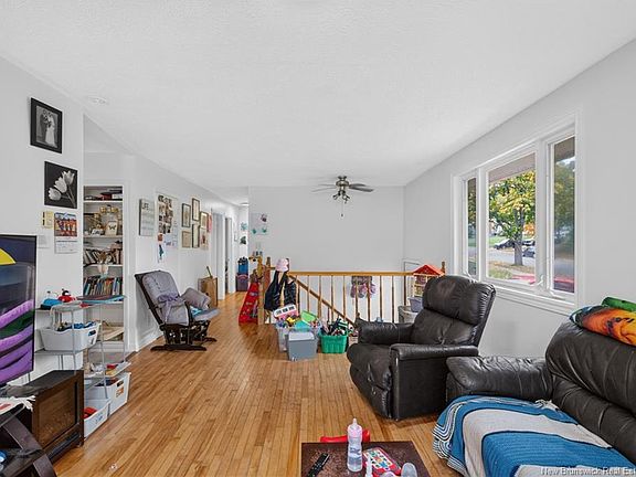 5th image of 40 Ayres St