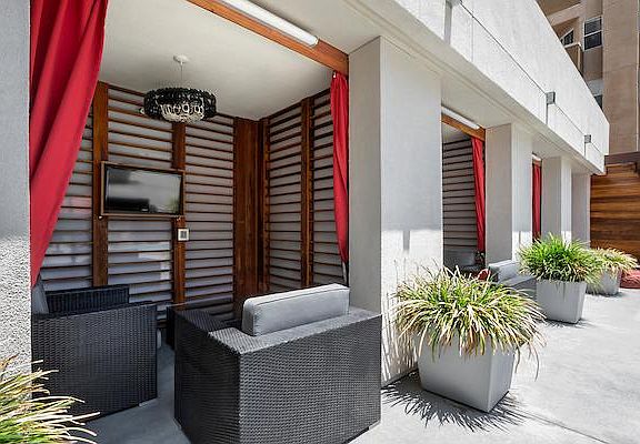 4th image of 1233 N La Brea Ave #117