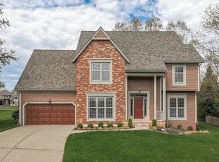 5404 Meadow Lk, Parkville, MO 64152