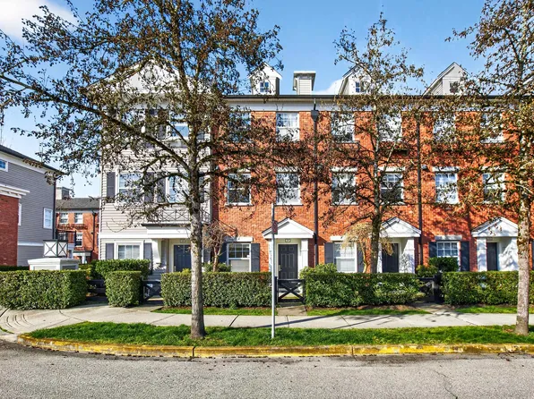 11067 Barnston View Rd #35, Pitt Meadows, BC V3Y 2X3