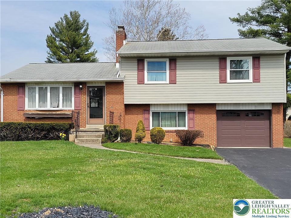 1st image of 3552 Lord Byron Dr
