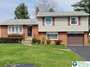 3552 Lord Byron Dr, Bethlehem, PA 18017