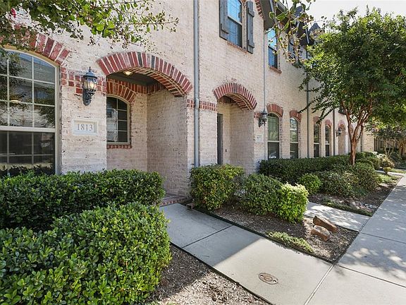 3rd image of 1813 Cortez Ln