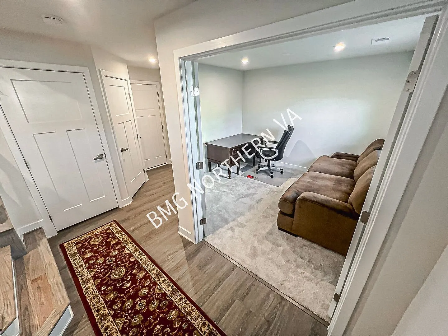 Gorgeous 4 Level, 4 BR/3.5 BA Townhome In Prestigious Arcola — Photo 3