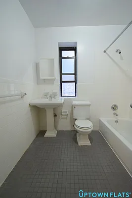 Rented by Uptown Flats LLC | media 10