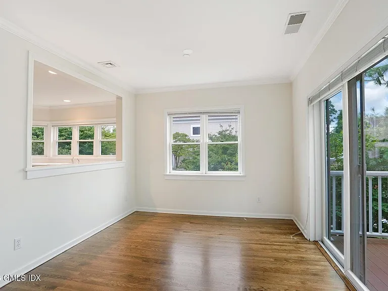 51 Forest Ave #26 — Photo 4