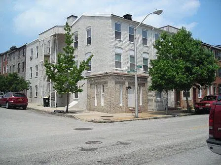 2200 Fleet St #4
