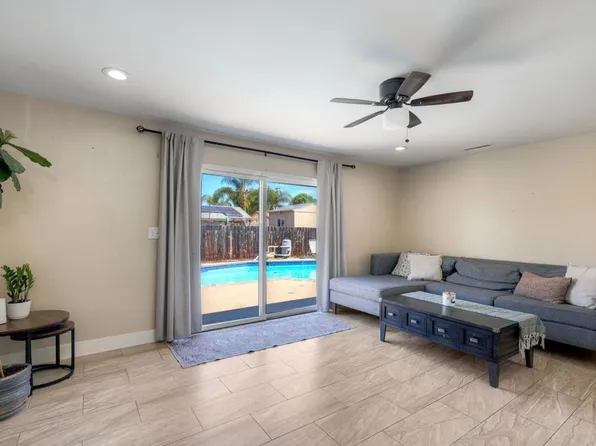 924 Daisy St, Escondido, CA 92027