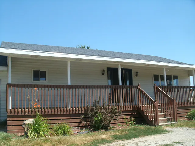 250 S 75 E photo 1