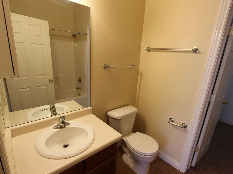 3250 S Litzler Dr — Photo 15